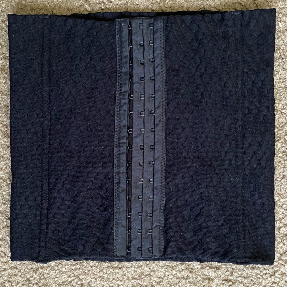 Skinnygirl Medium Black Smoothers & Shapers Adjustable Stretchy Waist Trainer